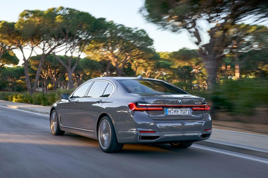  BMW 750Li xDrive (G12) 2019 года  (WW) (фото 128 из 164)